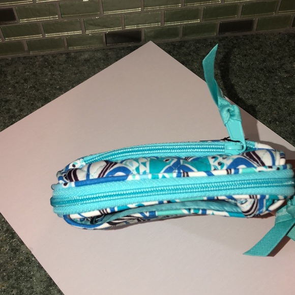 Vera Bradley Mini Hipster - Picture 3 of 8